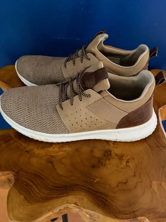 Men's Skechers  Classic Fit Delson-Camben Sneaker Size 11 - Picture 5 of 7